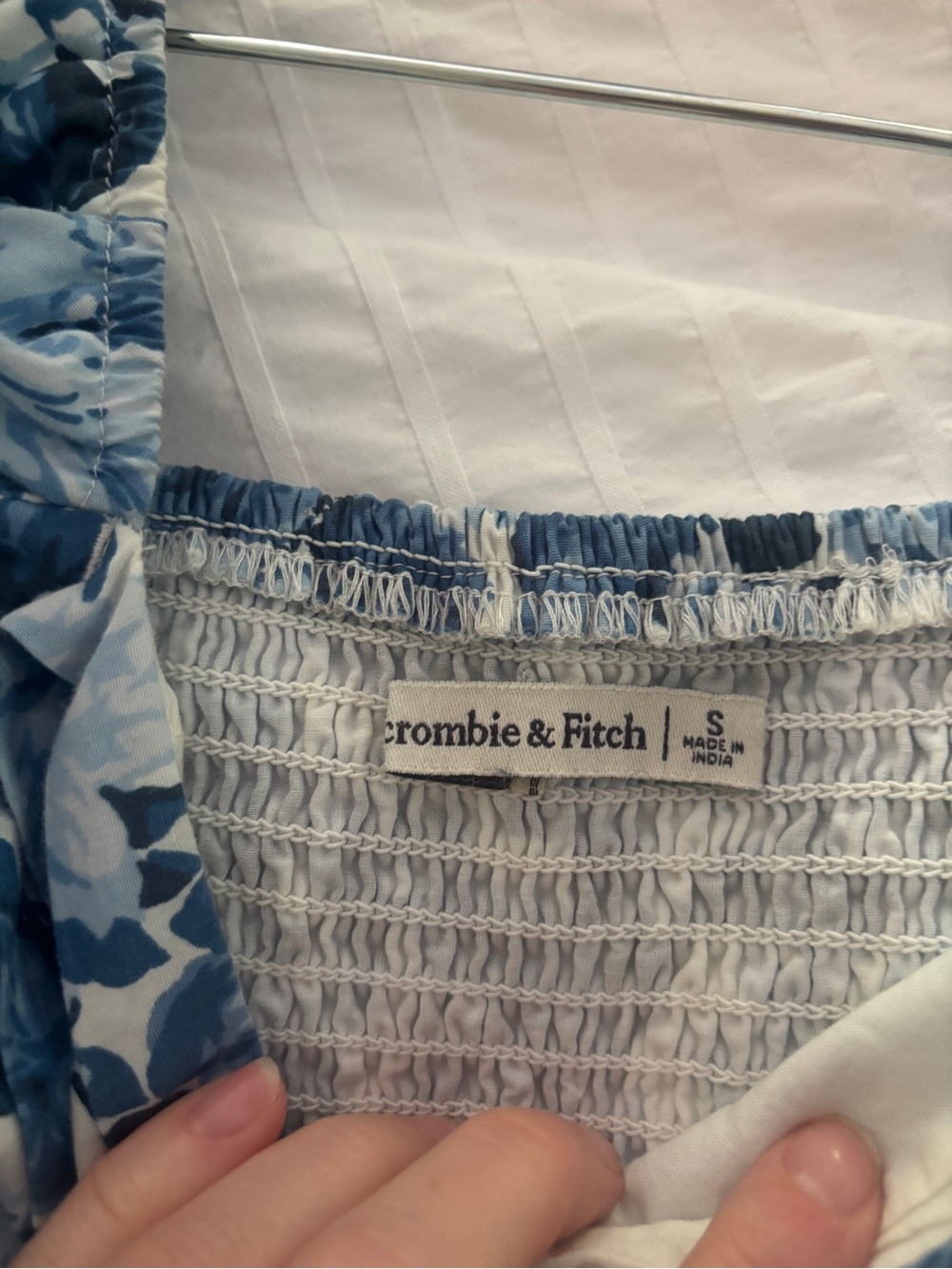 Abercrombie & Fitch Emerson Blue and White Floral Puff-Sleeve Midi Dress Size S - Picture 2 of 7
